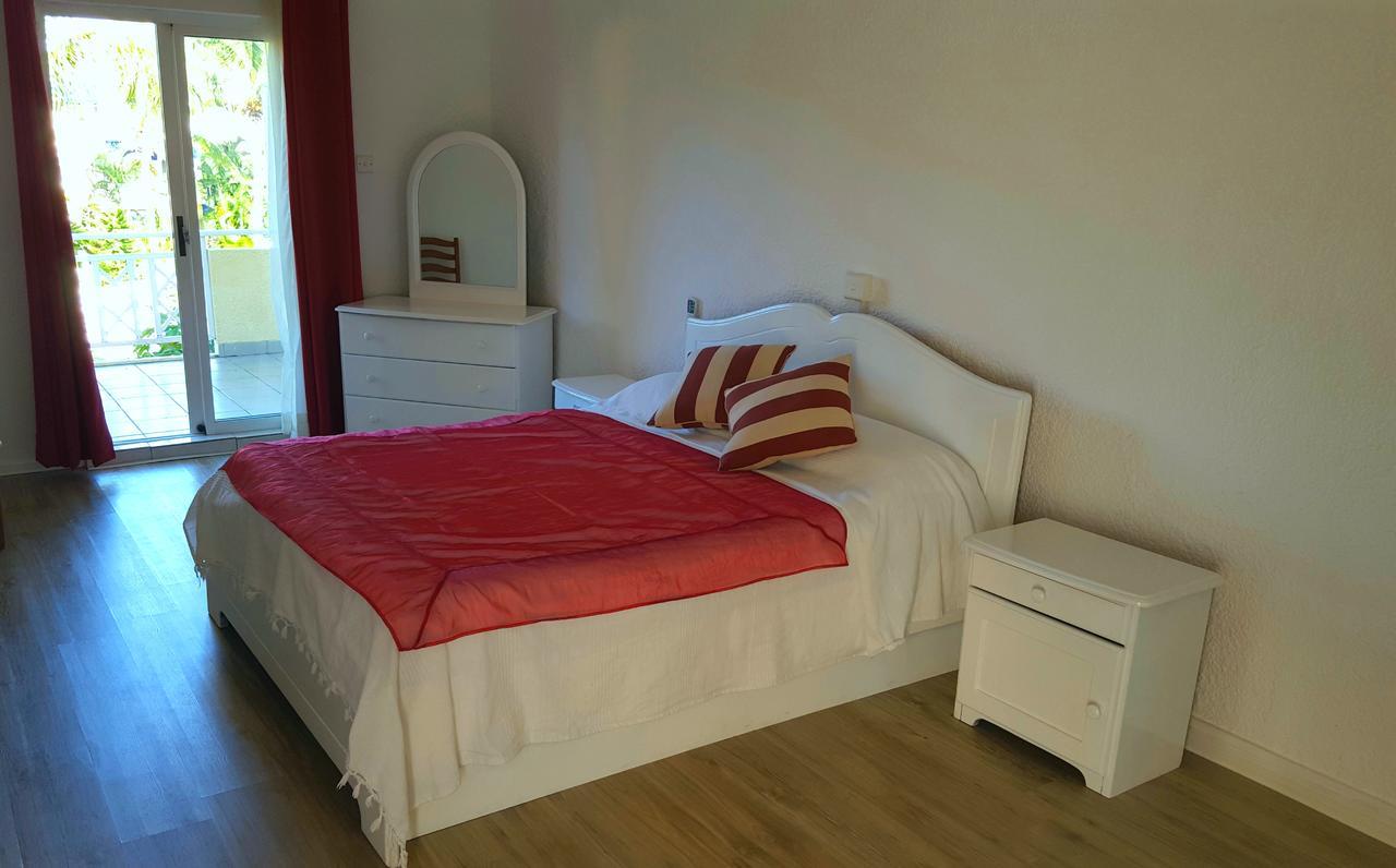 Villa In Le Tamier, 4 Bedrooms, 300M Flic En Flac Beach Zewnętrze zdjęcie