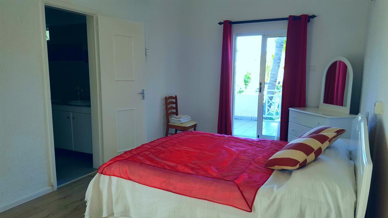 Villa In Le Tamier, 4 Bedrooms, 300M Flic En Flac Beach Zewnętrze zdjęcie